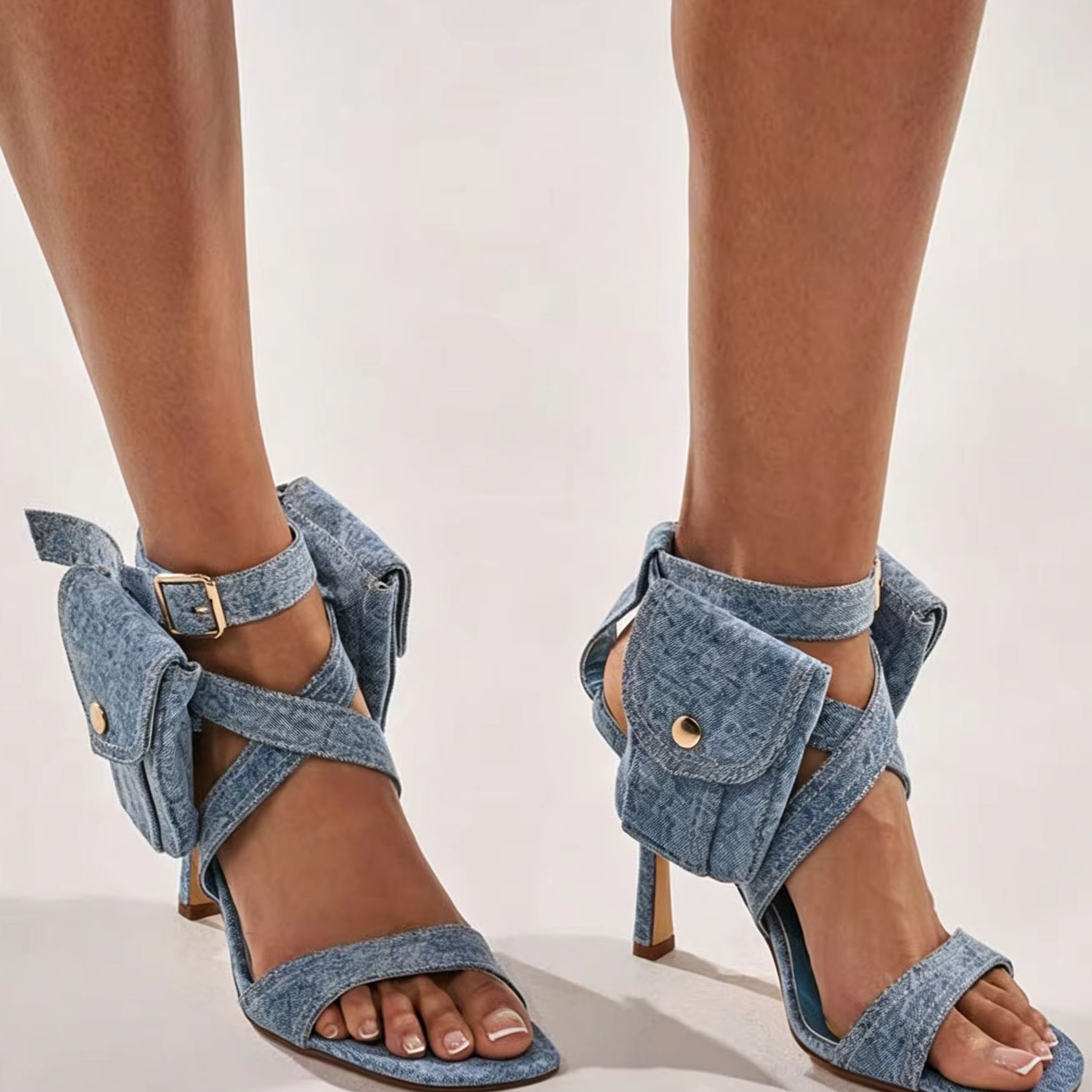 صنادل نسائية زرقاء من الدنيم ب - مراجعة Street Fashion Y2K وسعره